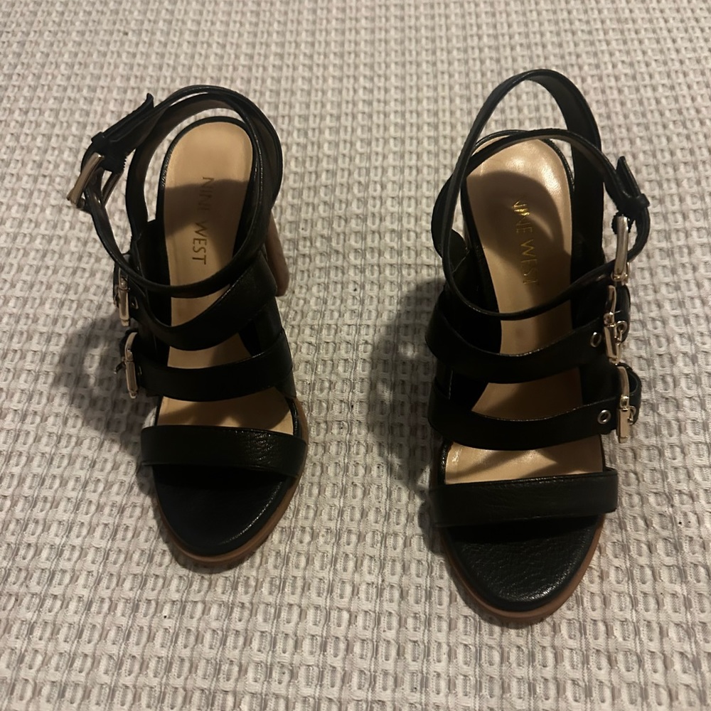 Nine West 3” heels, chunky heels, comfortable, with adjustable buckles